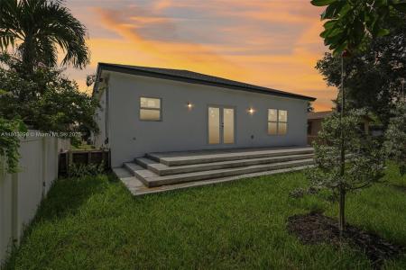 2861 NW 8th Ct, Fort Lauderdale, Florida 33311, USA