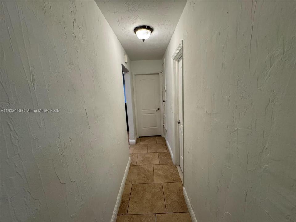8540   NW 25   CT 1, Sunrise, Florida 33322, Estados Unidos
