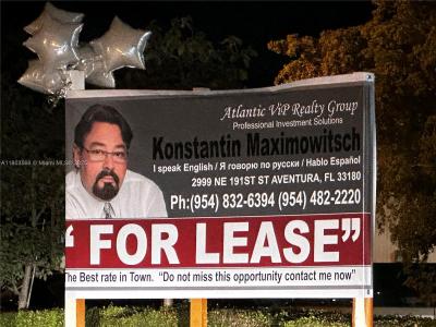 2215 W Hillsboro Blvd, Deerfield Beach, Florida 33442, USA