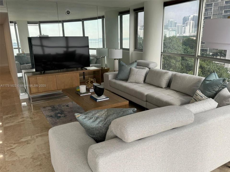 2025 Brickell Ave 901, Miami, 佛罗里达州 33129, 美国