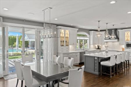 49 White Birch Circle, Brookhaven, Нью-Йорк 11764, Соединенные Штаты