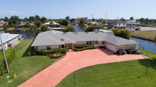 3528 SE 16th PL, Cape Coral, Florida 33904, USA