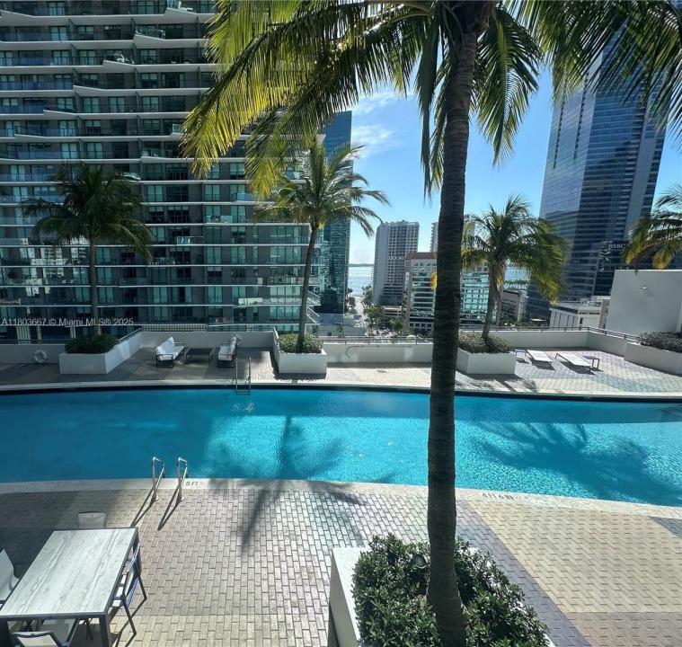 60 SW 13th St 2824, Miami, פלורידה 33130, ארצות הברית של אמריקה 