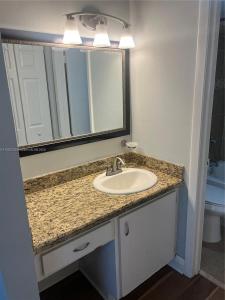 10725 Cleary Blvd 205, Plantation, Florida 33324, USA