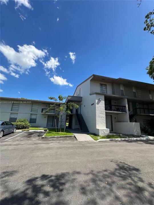 4009 N University Dr 112, Sunrise, Florida 33351, USA
