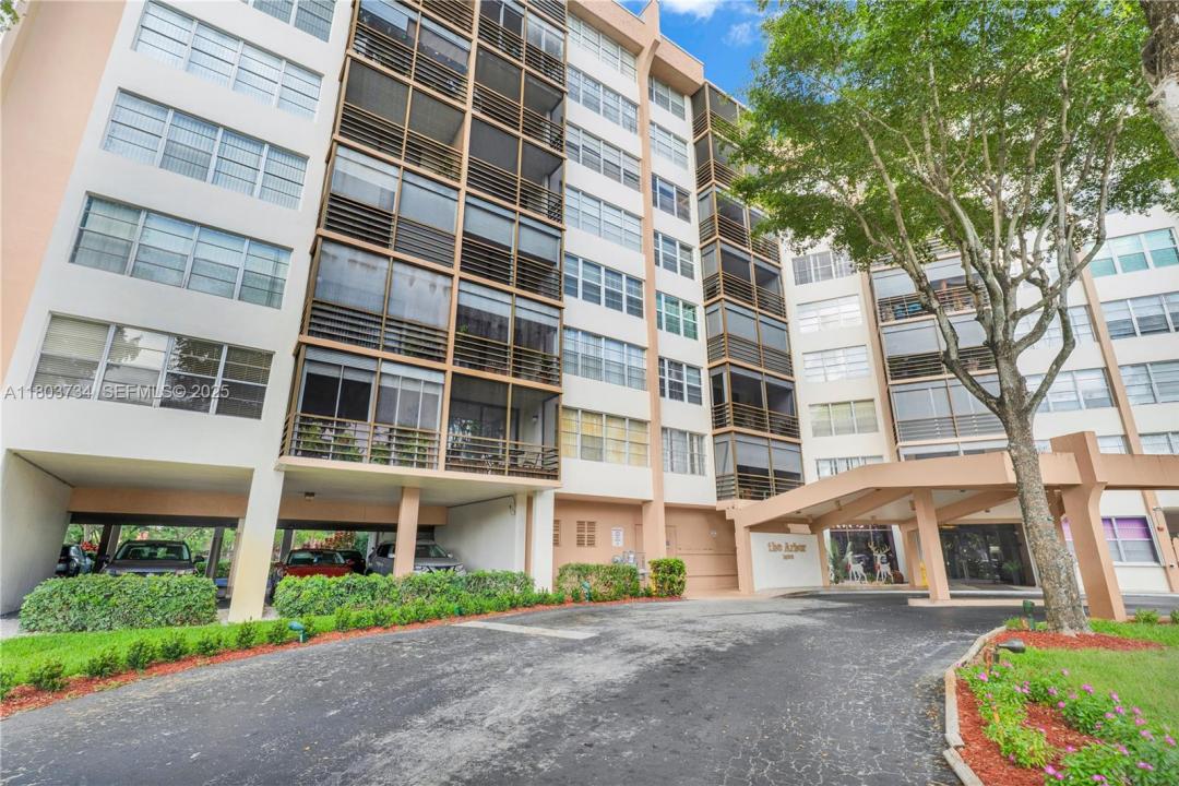 1400 Saint Charles Pl L4, Pembroke Pines, Florida 33026, Stati Uniti