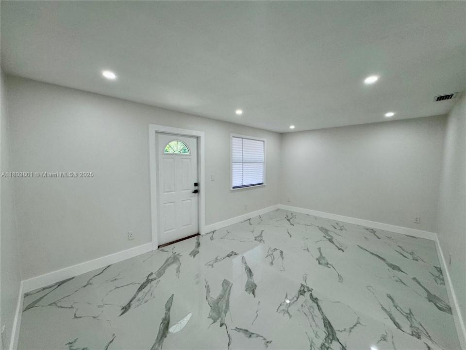 390 Hazel Cir, Punta Gorda, Florida 33982, Estados Unidos