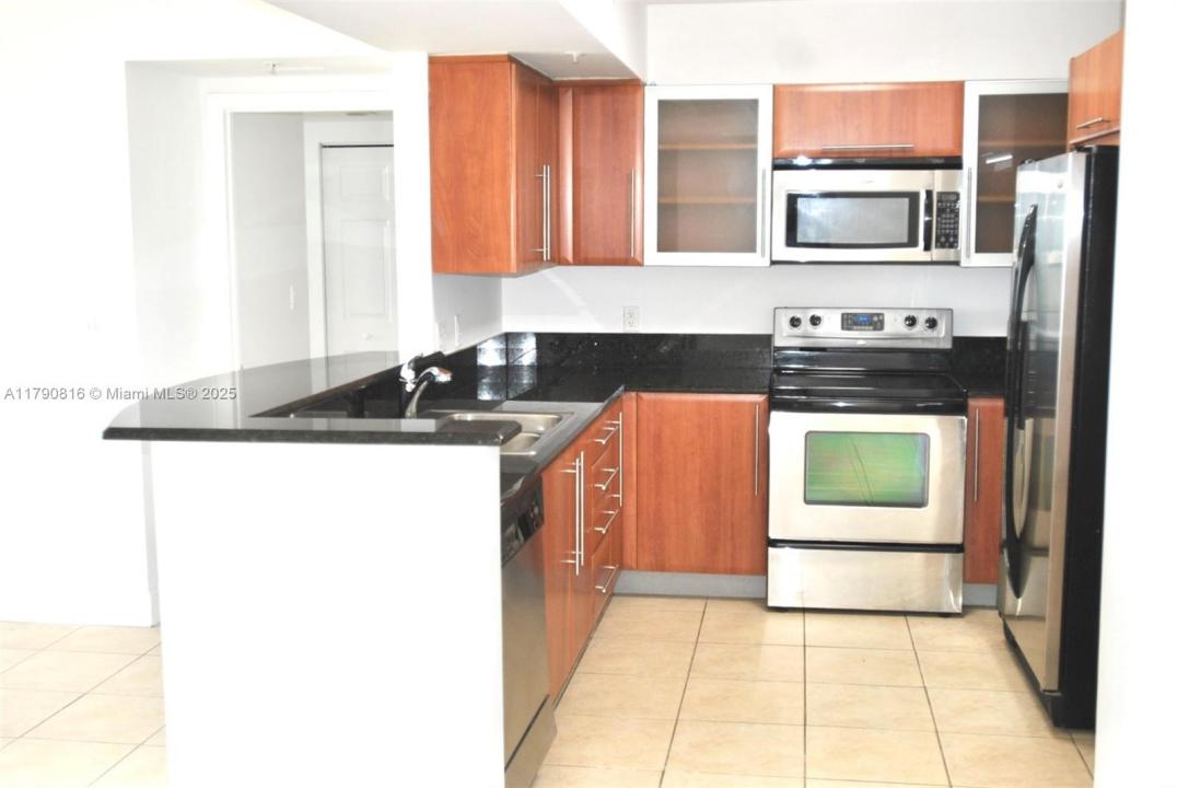 3232 SW 22nd Ter 1008, Miami, フロリダ 33145, アメリカ合衆国