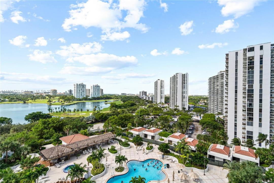 20281 E Country Club Dr 909, Aventura, 佛罗里达州 33180, 美国