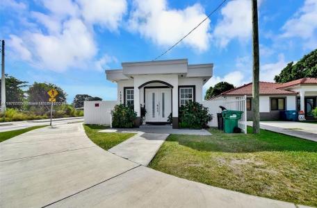 12202 SW 216th St, Miami, Florida 33170, USA