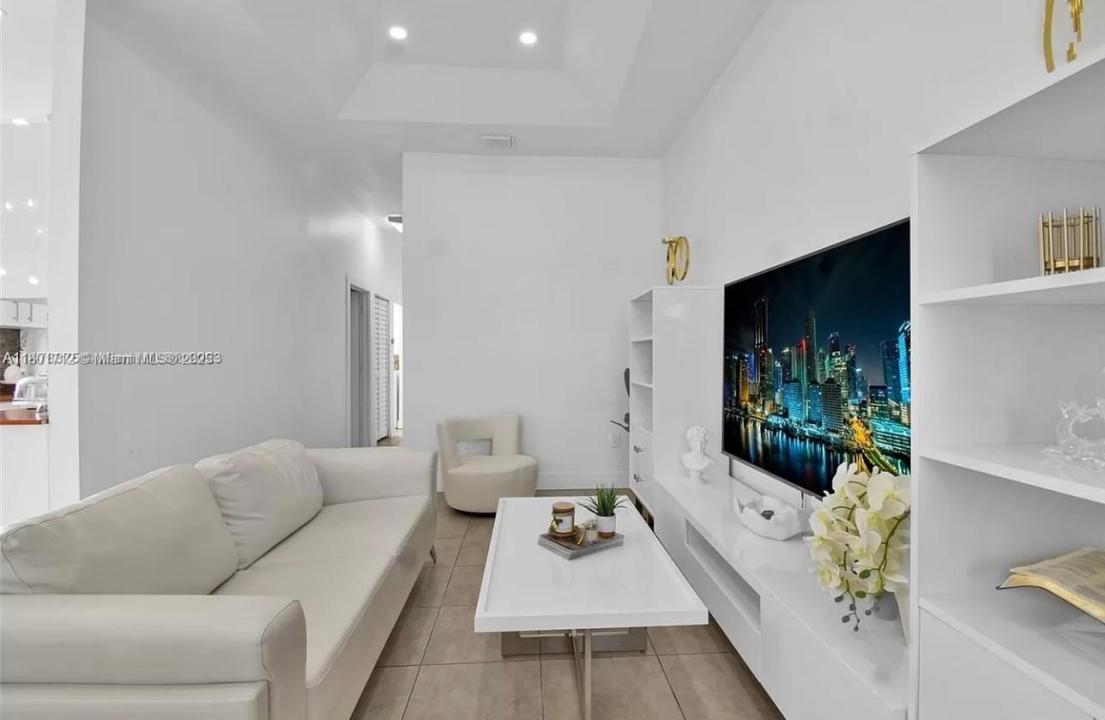 12202 SW 216th St, Miami, Florida 33170