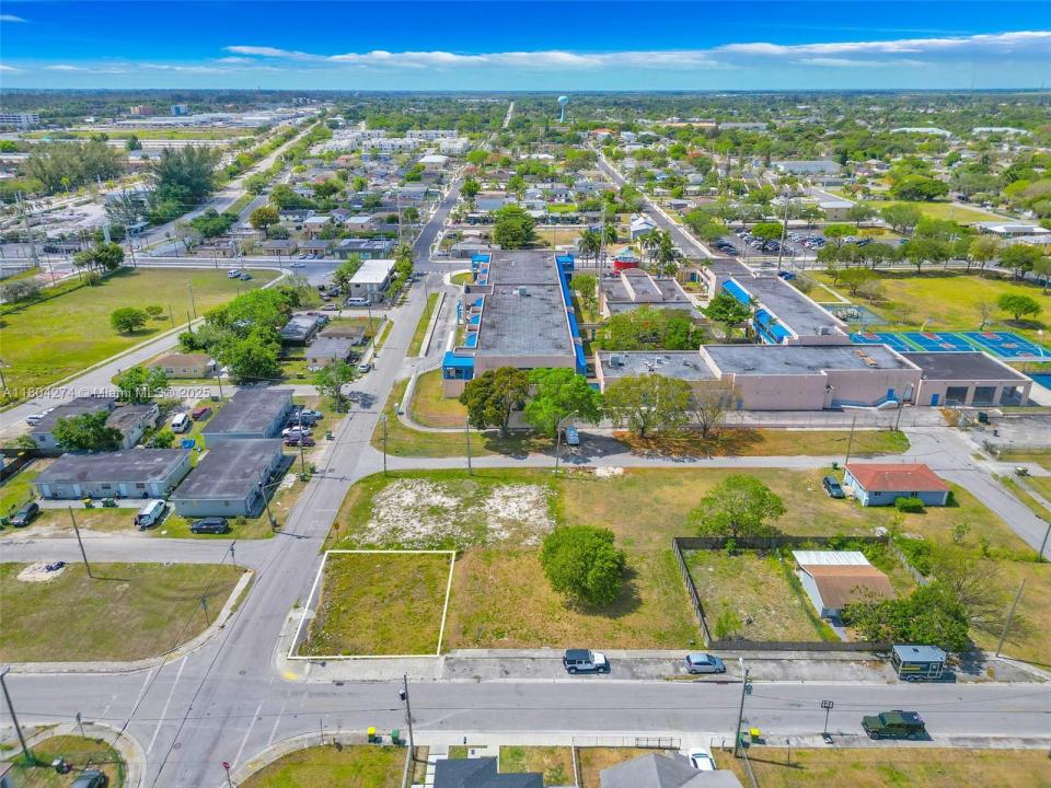 402 SW 6th St, Homestead, فلوريدا 33030, الولايات المتحدة