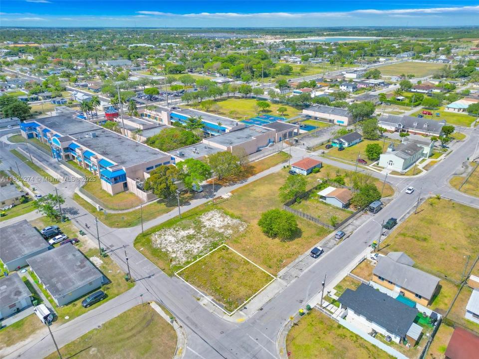 402 SW 6th St, Homestead, فلوريدا 33030, الولايات المتحدة