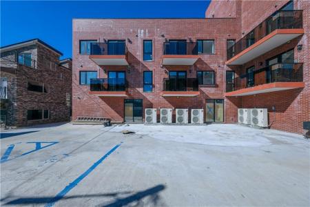 16502 Sanford Avenue, نيويورك, نيويورك 11358, الولايات المتحدة
