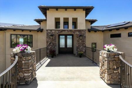 Misty Meadow Lane, Escondido, Калифорния 92026, Соединенные Штаты