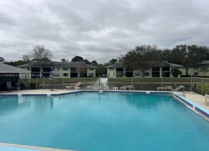 1301 Sabal Ridge Cir G, Palm Beach Gardens, Florida 33418, USA