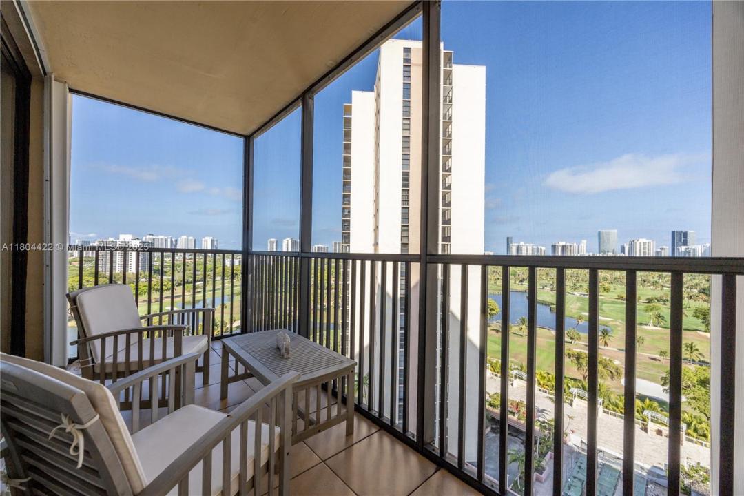 20301 W Country Club Dr 1623, Aventura, فلوريدا 33180, الولايات المتحدة