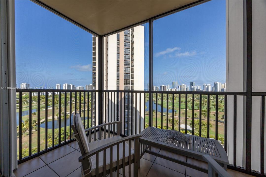 20301 W Country Club Dr 1623, Aventura, فلوريدا 33180, الولايات المتحدة