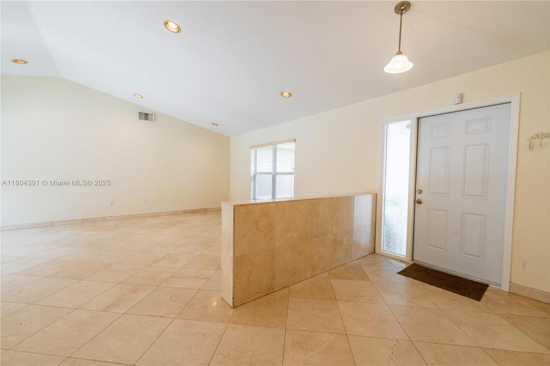 1840 SW 135th Way, Miramar, Florida 33027, USA