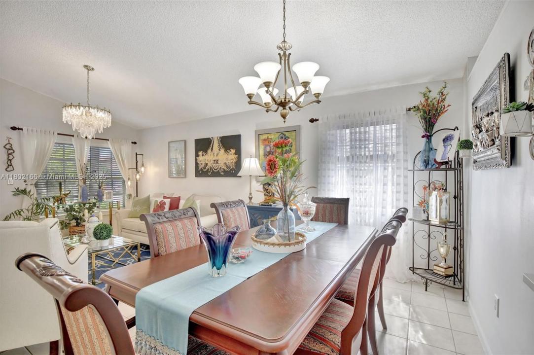 20494 SW 5th St, Pembroke Pines, فلوريدا 33029, الولايات المتحدة