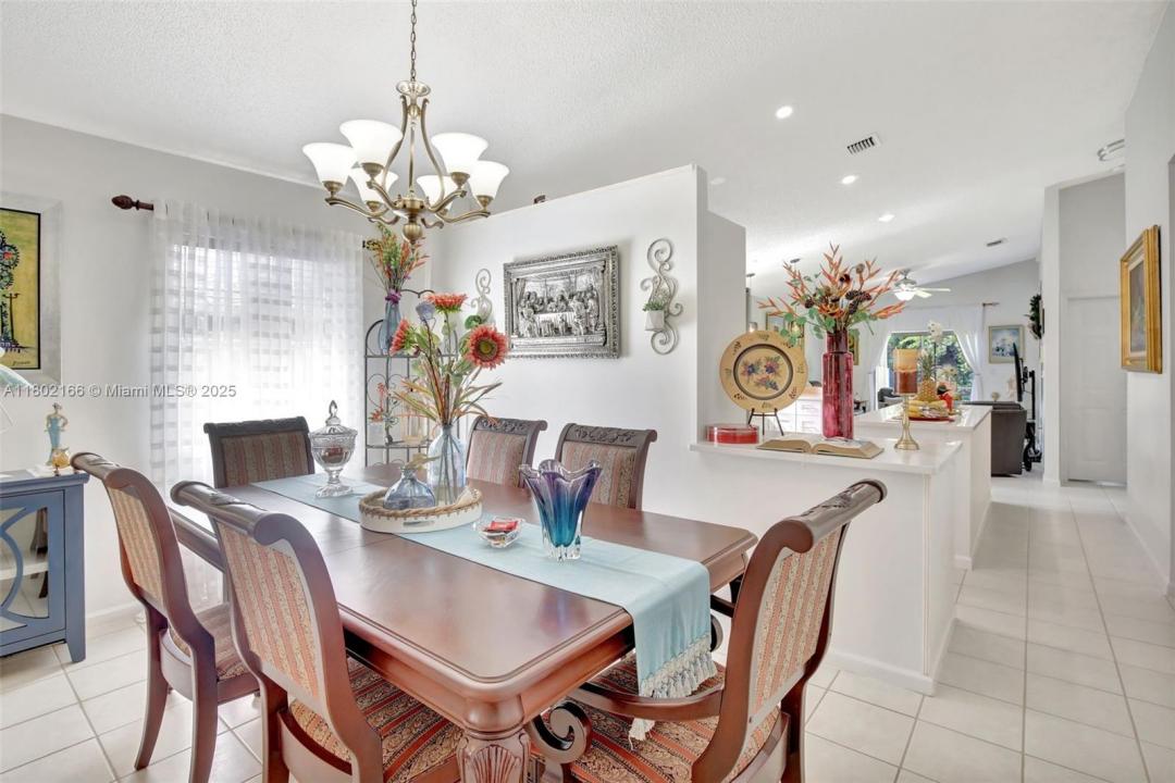 20494 SW 5th St, Pembroke Pines, فلوريدا 33029, الولايات المتحدة