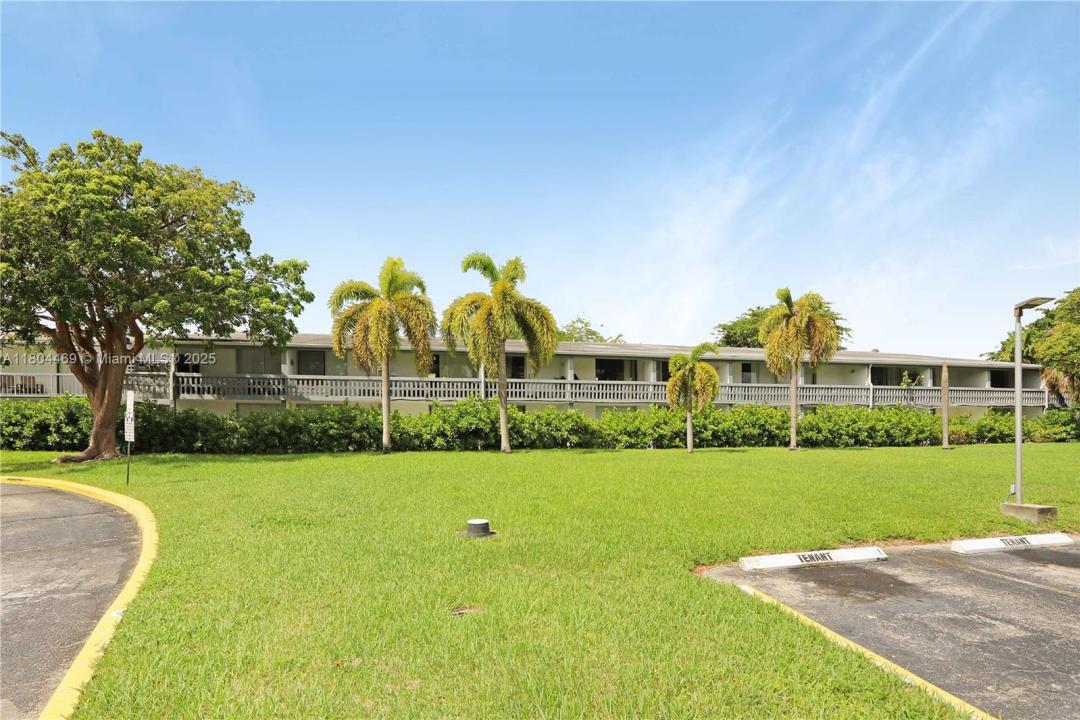 750 NE 195th St, Miami, 플로리다 33179, 미국