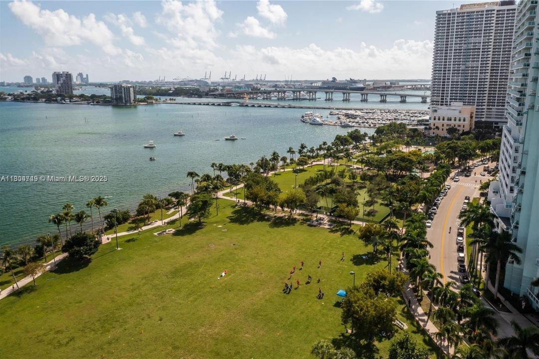 2001 Biscayne Blvd 2306, Miami, Florida 33137, Amerika Birleşik Devletleri