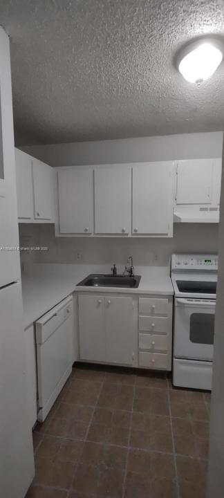4007 N University Dr 210, Sunrise, Florida 33351, USA