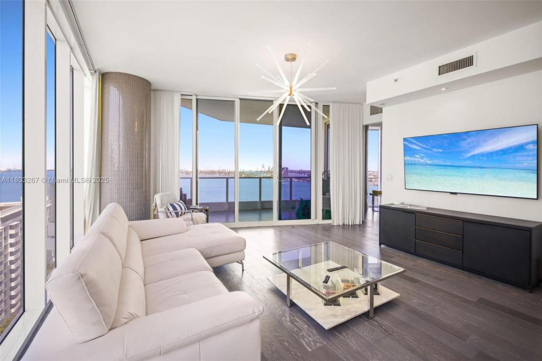 2020 N Bayshore Dr 2001, Miami, Florida 33137, Estados Unidos