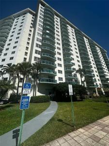 Sunny Isles Beach, Florida 33160, USA