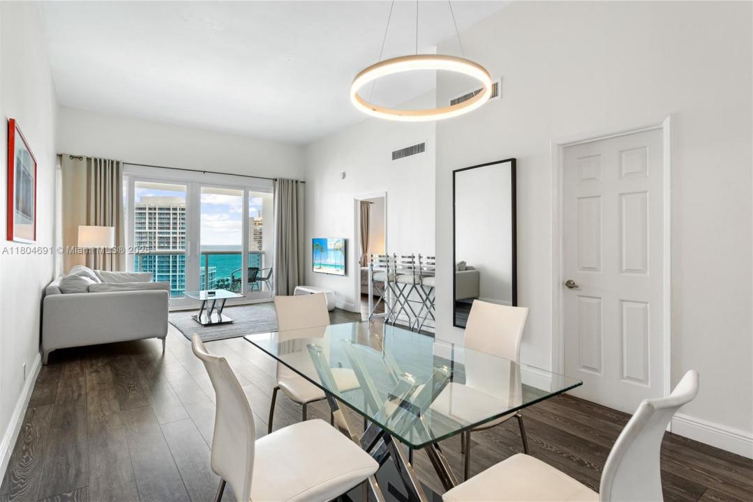 6770 Indian Creek Dr TSA1, Miami Beach, Floryda 33141, USA
