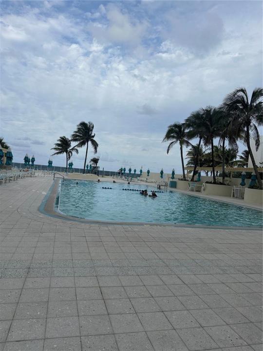 2501 S Ocean Dr 1228, Hollywood, Florida 33019, USA