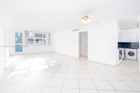 6770 Indian Creek Dr 4P, Miami Beach, Florida 33141, USA
