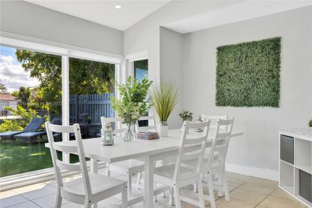 2828 Cleveland St, Hollywood, Florida 33020, USA
