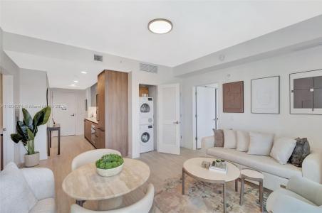 580 72nd st 808, Miami Beach, Florida 33141, USA