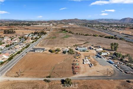 Garbani Road, Menifee, California 92584, Estados Unidos