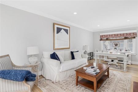 67 Harrison Avenue, Newport, RI 02840, USA