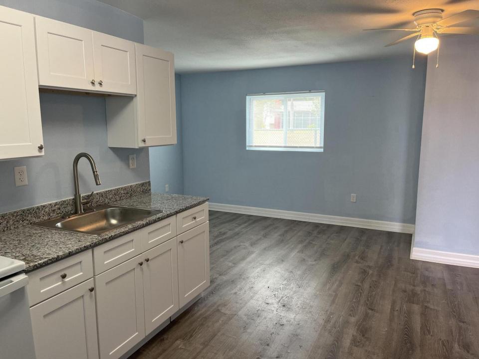 1109 NW 6th Avenue 1-5, Pompano Beach, Floryda 33060, USA