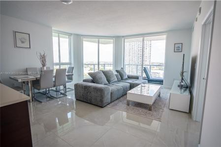 1900 N Bayshore Dr 1918, Miami, Florida 33132, USA