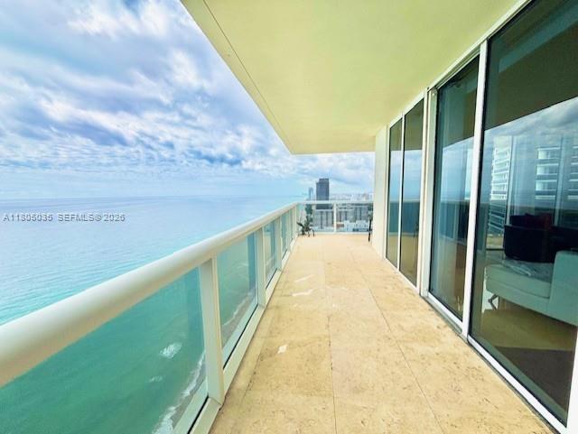 1830 S Ocean Dr 3702, Hallandale Beach, Florida 33009, Stati Uniti