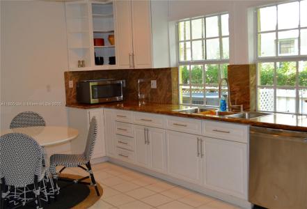 710 S Mashta Dr, Key Biscayne, Florida 33149