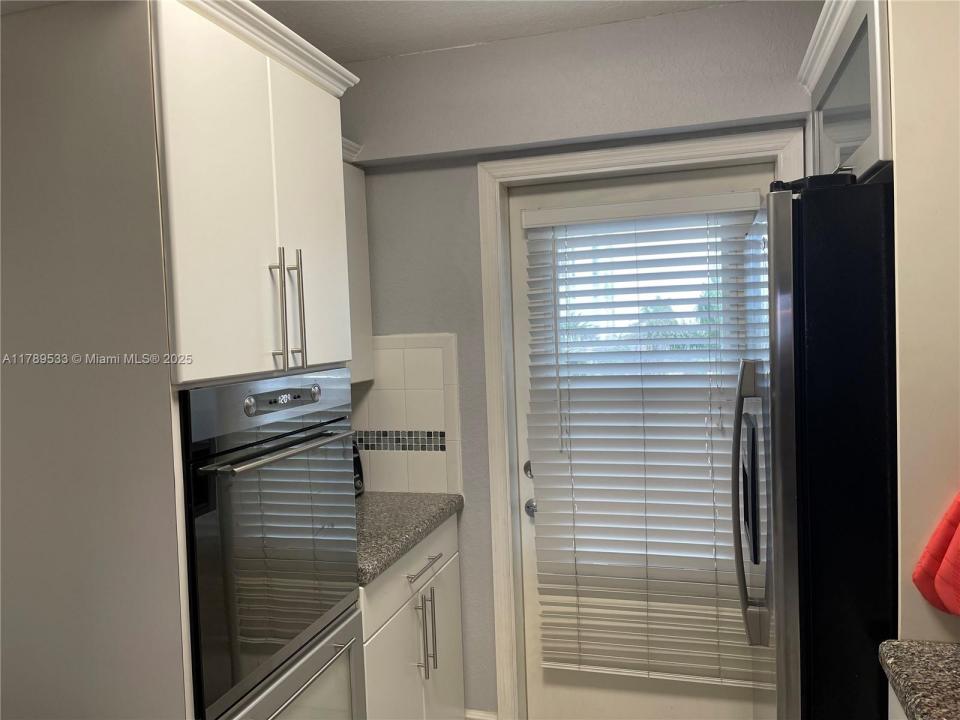 1893 S Ocean Dr 506, Hallandale Beach, Florida 33009