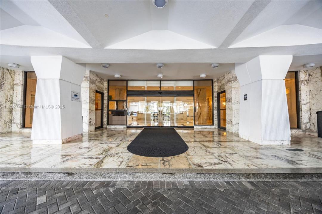 5700 Collins Ave 7G, Miami Beach, Florida 33140, Stati Uniti