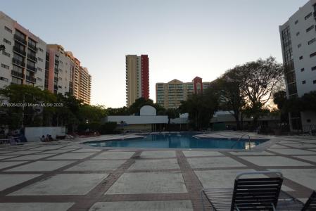 17011 N Bay Rd 408, Sunny Isles Beach, Florida 33160, USA