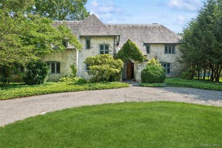 3 Loden Lane, Harrison, New York 10577