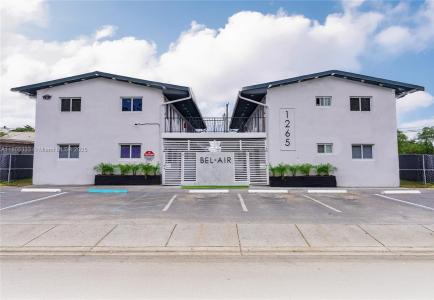 1265 Sharazad Blvd, Opa-Locka, Flórida 33054, Estados Unidos