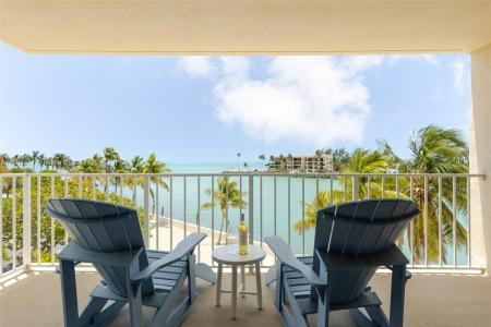 2000 Coco Plum Drive 301, Marathon, Florida 33050, USA