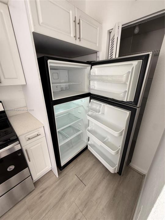 8463 NW 4th Ct 8463, Miami, Flórida 33150, Estados Unidos