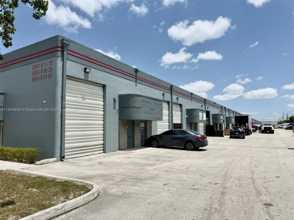 Miami, Florida 33166