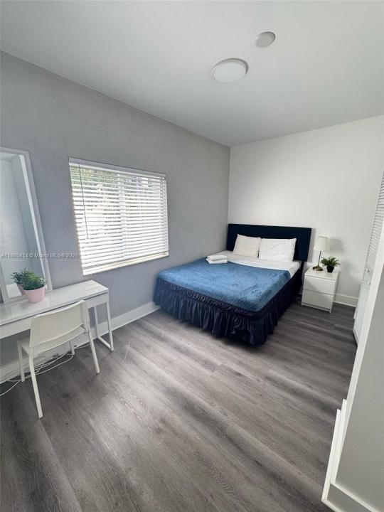 1684 SW 10th St 06, Miami, Florida 33135, Amerika Birleşik Devletleri